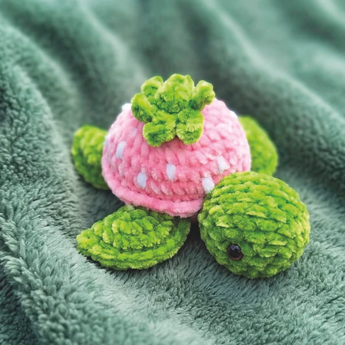 Horgolt plüss eper teknős